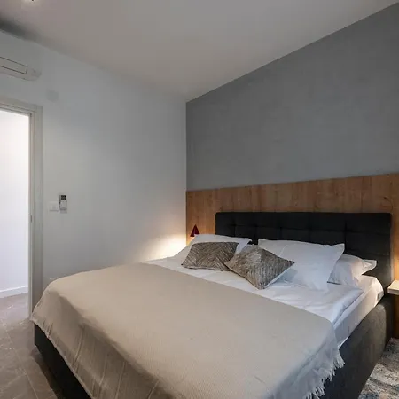 Luxury Mazza -leonarda Apartment